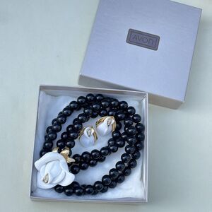 KJL for Avon White Rose Necklace Earrings Set 19” Black Beads Vintage with Box